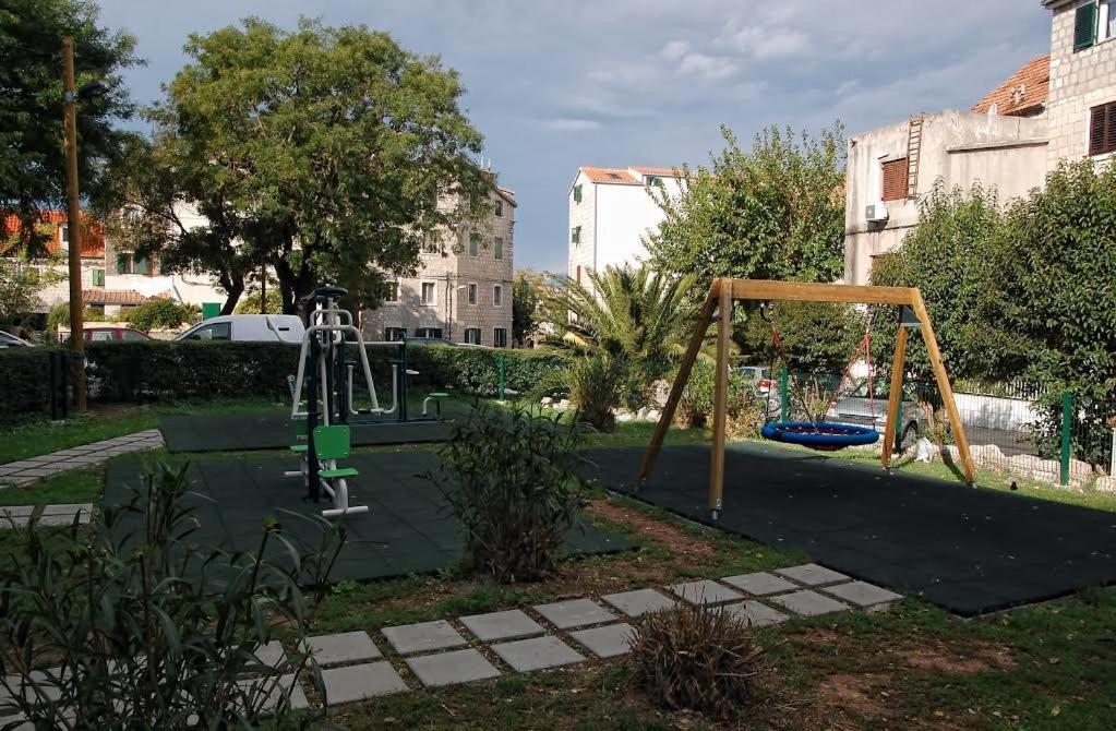 Studio Apartment Sretna Split Exterior foto